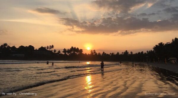 Sri Lanka surfing