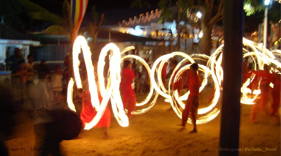 kataragama-perahara-sri-lanka