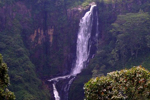 nuwara-eliya-waterfalls