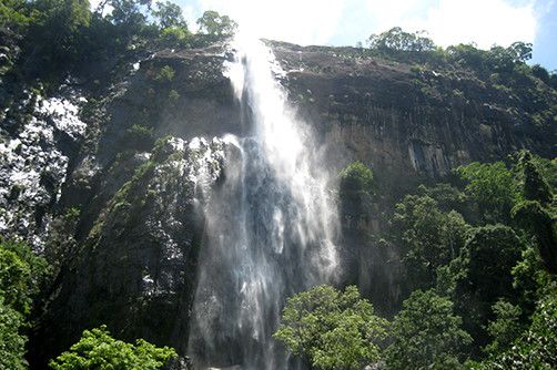 waterfalls-diyaluma